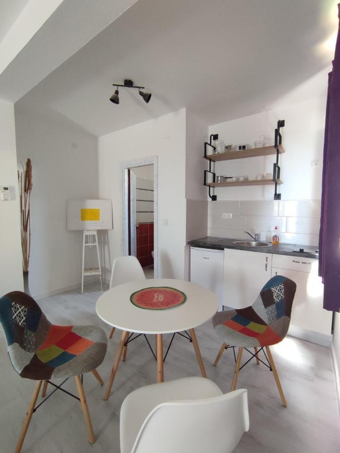 Oleander Apartment In 파코스탄 외부 사진